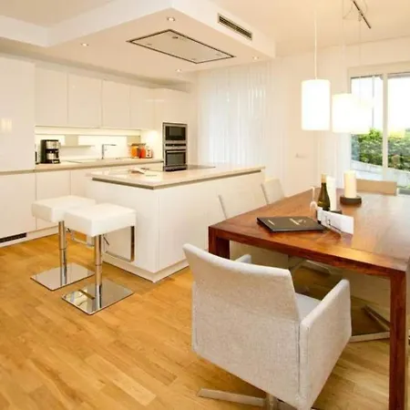 Strandresidenzen Bansin, Ostseepalais 01 Apartment Ostseebad Heringsdorf